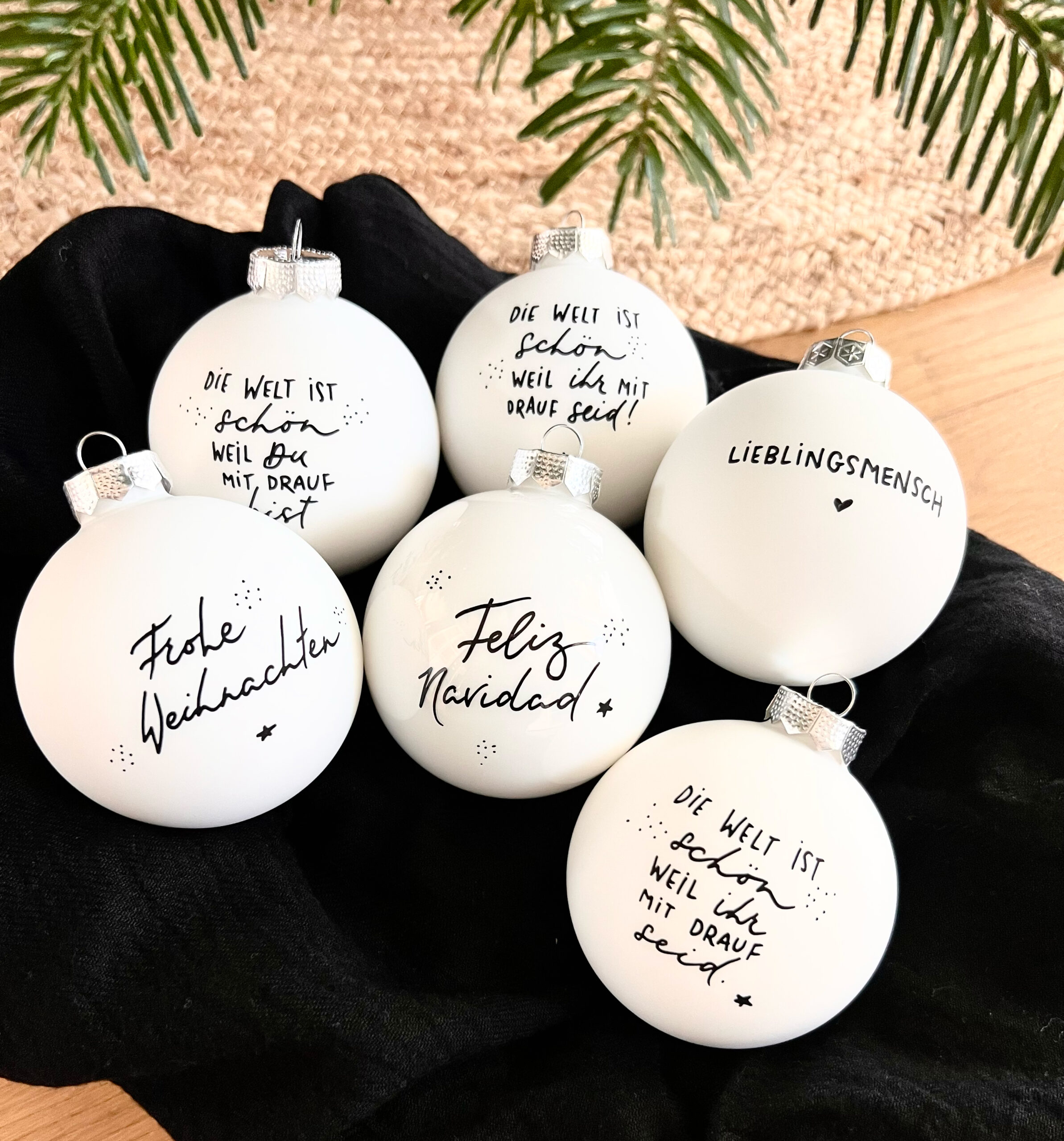 Weihnachtskugel handbeschriftet in Geschenkbox – Bild 5